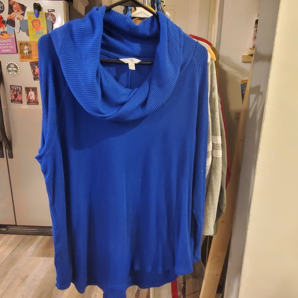 Women's plus 1x cowl neck sweater